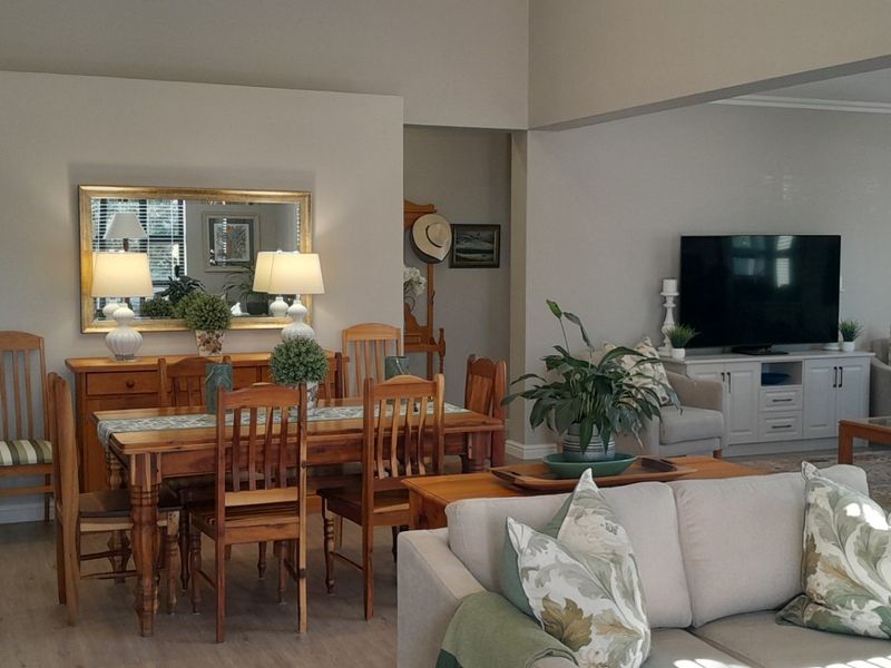 Prestige Residence with unparalleled Mountain Vista Views - Photo 4