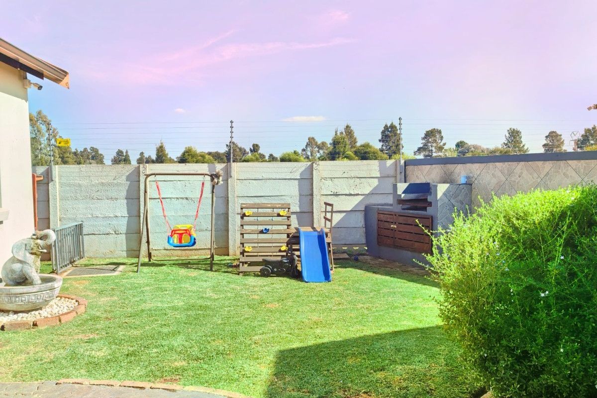 The Perfect Starter Home - Photo 5