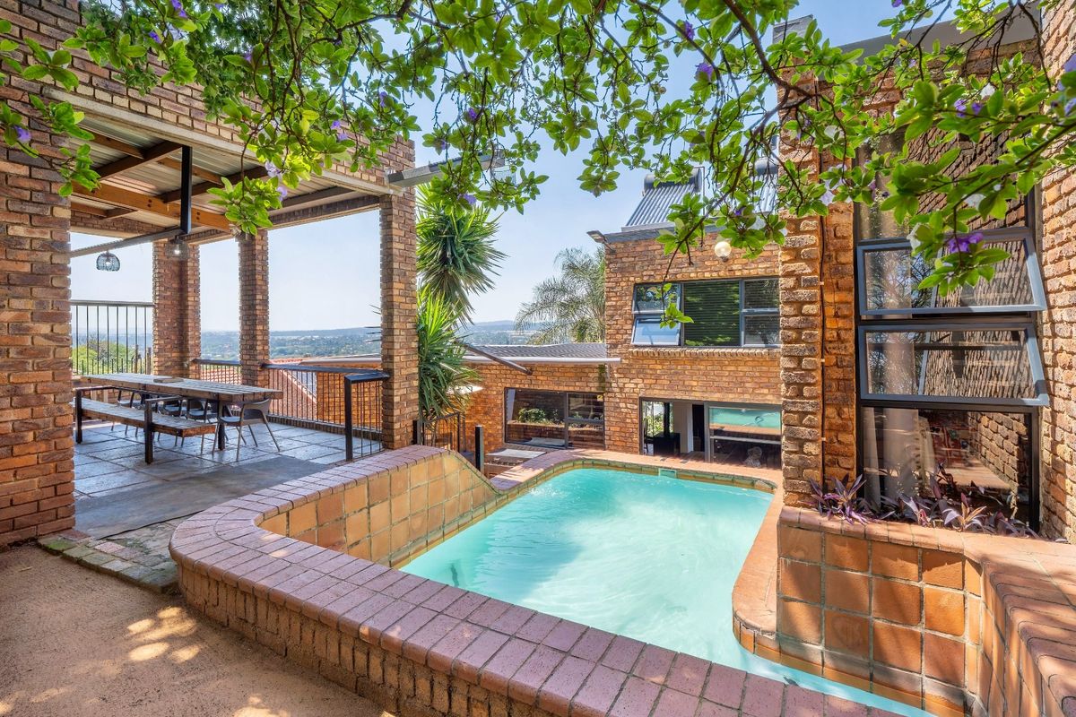 House For Sale in Waverley, Pretoria - Photo 3