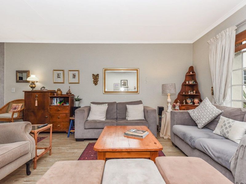 Apartment For Sale in Magaliessig, Sandton - Photo 9