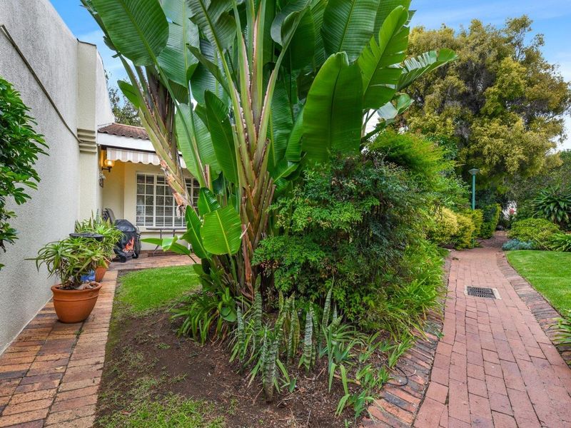 Apartment For Sale in Magaliessig, Sandton - Photo 4