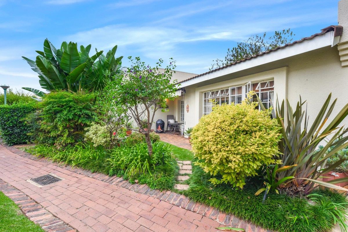 Apartment For Sale in Magaliessig, Sandton - Photo 5