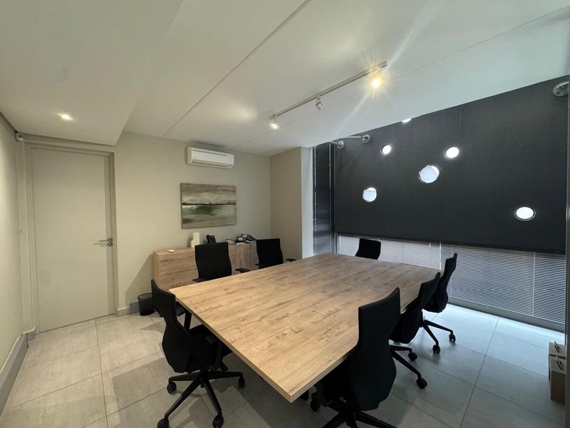 319m2 Warehouse To LET in The Reserve Business Park 4 - Photo 4
