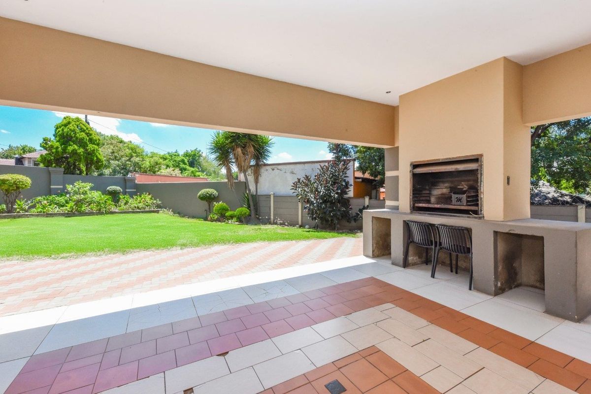 House For Sale in Bloubosrand, Randburg - Photo 5