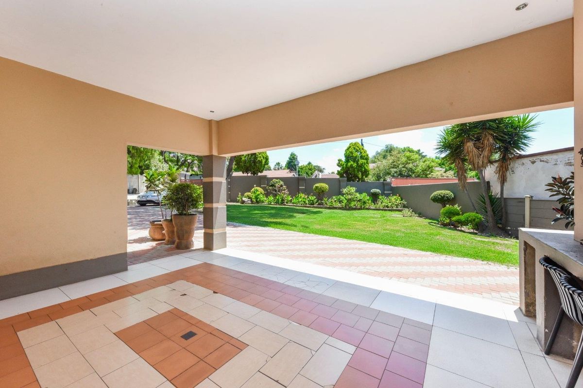 House For Sale in Bloubosrand, Randburg - Photo 4