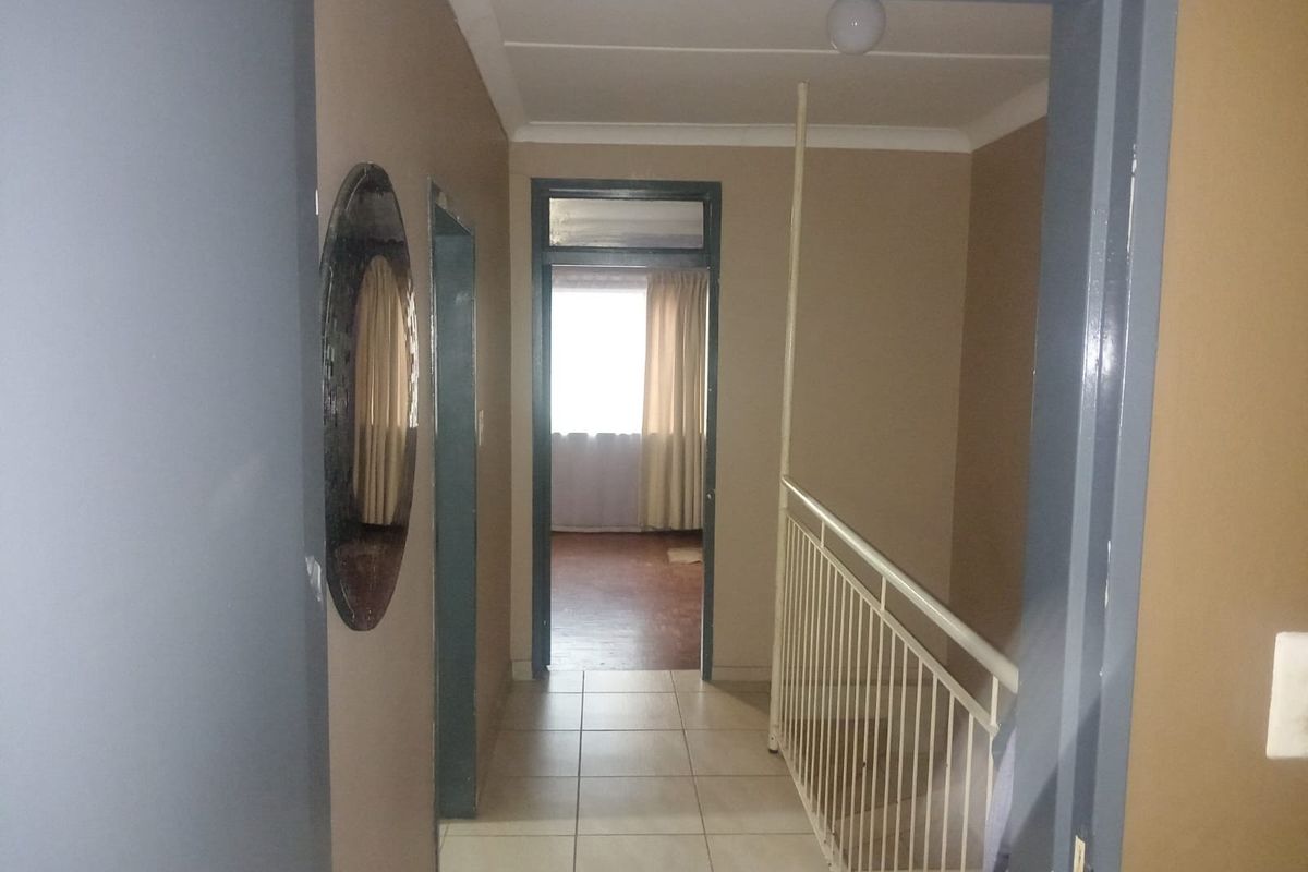 Apartment For Sale in Windsor East, Randburg - Photo 5