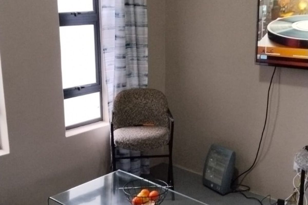 2 Bedroom Rental available 1st of July - Photo 2