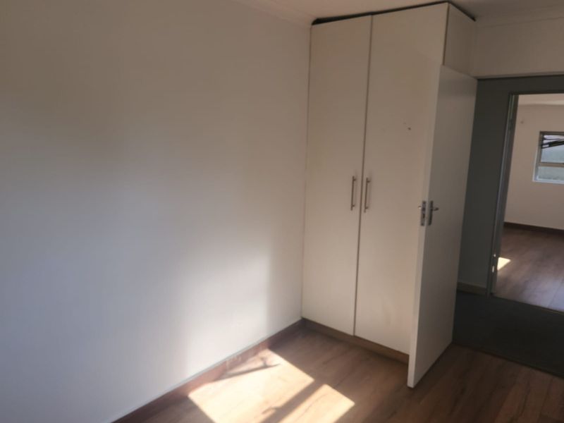 Cottage To Rent in Lyndhurst, Johannesburg - Photo 6