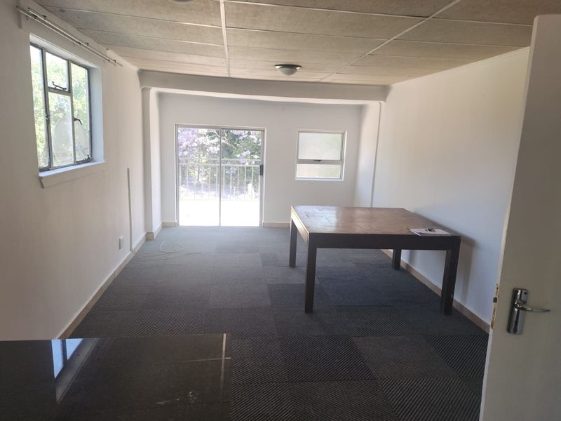 Cottage To Rent in Lyndhurst, Johannesburg - Photo 1