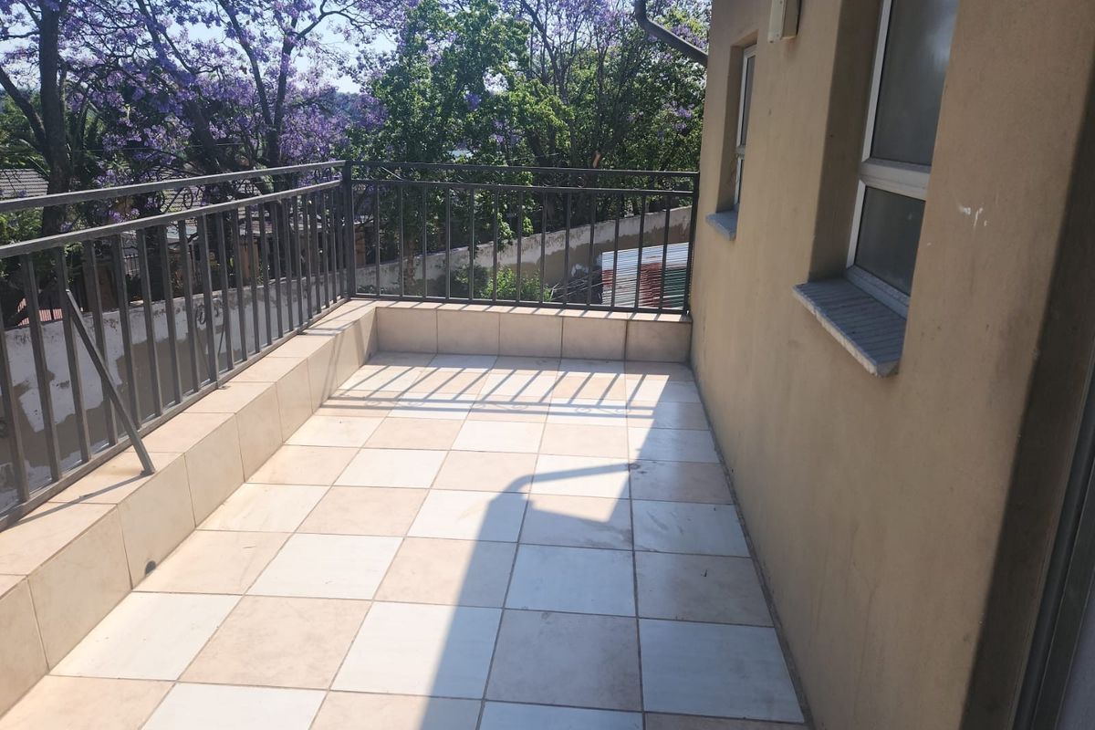 Cottage To Rent in Lyndhurst, Johannesburg - Photo 5