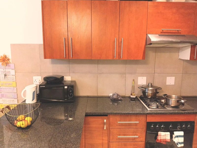 Cottage To Rent in Lyndhurst, Johannesburg - Photo 1
