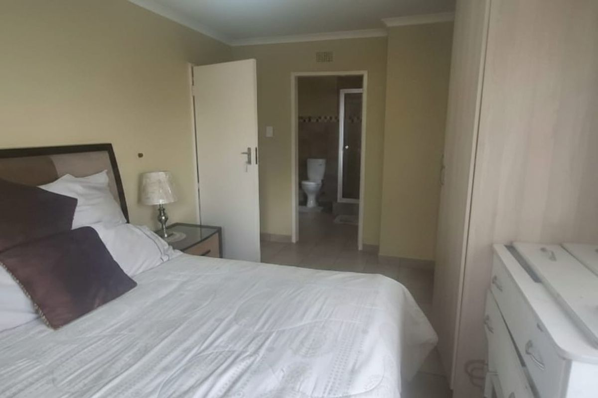 3 bedroom for rent - Photo 2