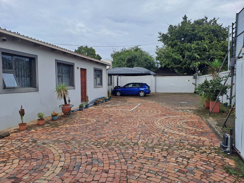 Commercial Property for sale near Steve Biko Hospital - Photo 4