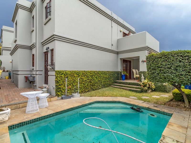 House To Rent in Lonehill, Sandton - Photo 3