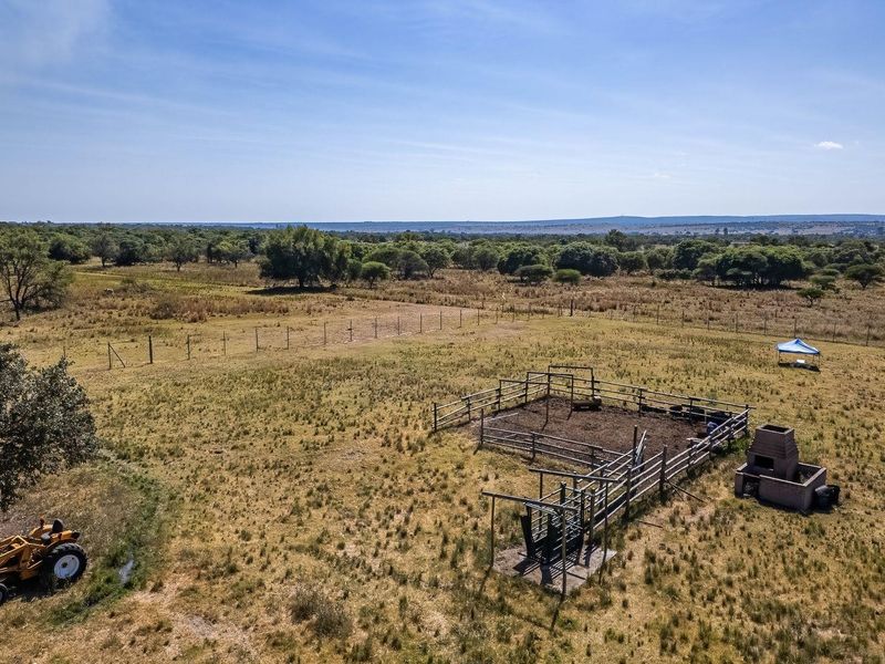 Farm For Sale in Kloppersbos, Downbern S H, Wonderboom - Photo 9