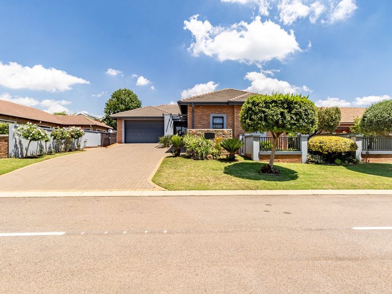 House For Sale in Midlands Estate, Midstream Estate, Centurion - Photo 1