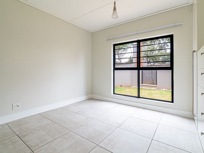 Stylish 3 Bed - 2Bath Ground Floor Apartment To Rent in The Polofields, Waterfall, Midrand - Photo 10
