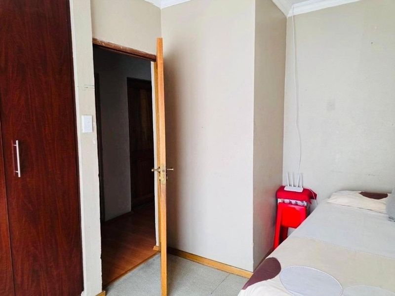 House For Sale in Emfuleni Golf Estate, Vanderbijlpark - Photo 9