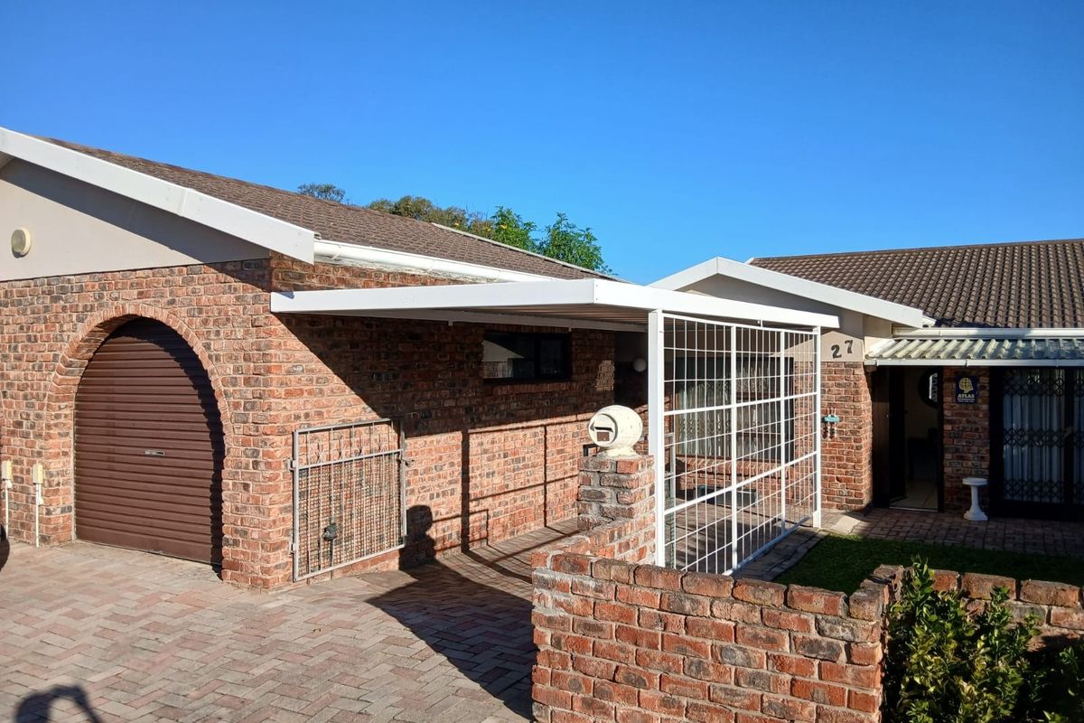 Townhouse For Sale in Port Elizabeth Central, Port Elizabeth - Photo 3