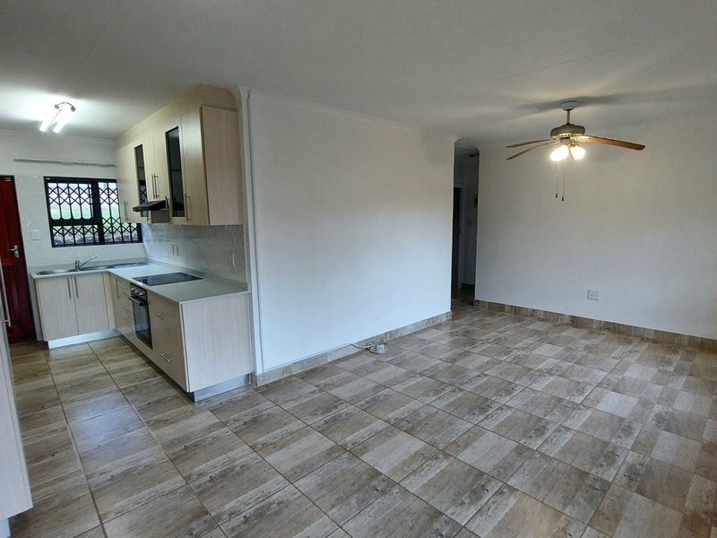 Lovely Newly Renovated Townhouse, Shelly Beach - Photo 2
