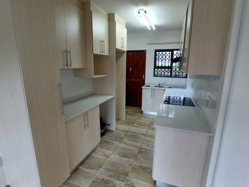 Lovely Newly Renovated Townhouse, Shelly Beach - Photo 4