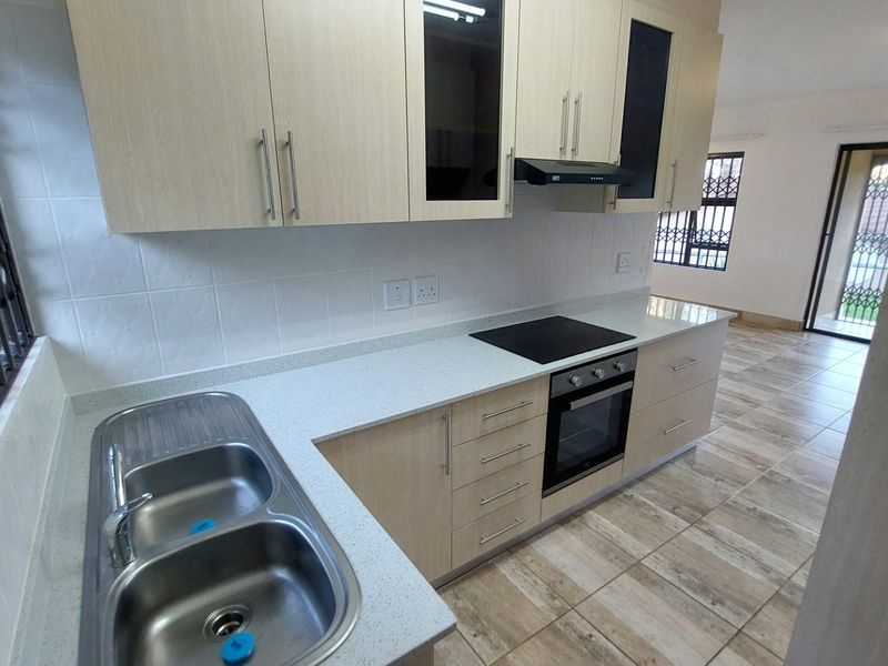 Lovely Newly Renovated Townhouse, Shelly Beach - Photo 5