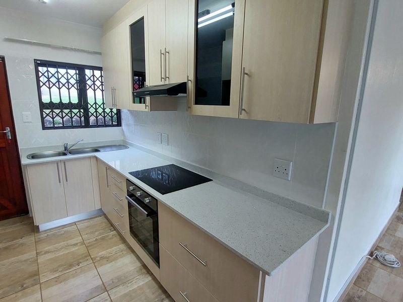 Lovely Newly Renovated Townhouse, Shelly Beach - Photo 3