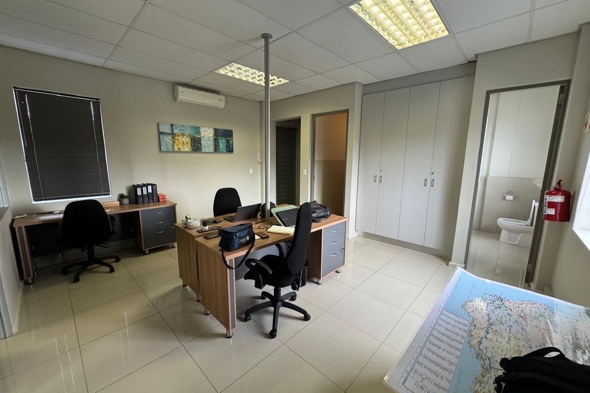 52m2 Office Space TO LET | Park Central 1 | Durbanville - Photo 5