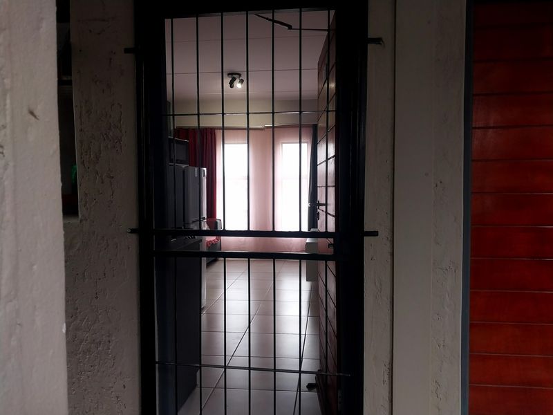 Apartment To Rent in Scottsdene Kraaifontein Western Cape - Photo 6