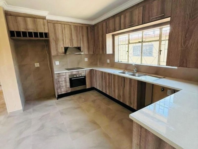 House For Sale in Vanderbijlpark SW 1, Vanderbijlpark SW, Vanderbijlpark - Photo 4