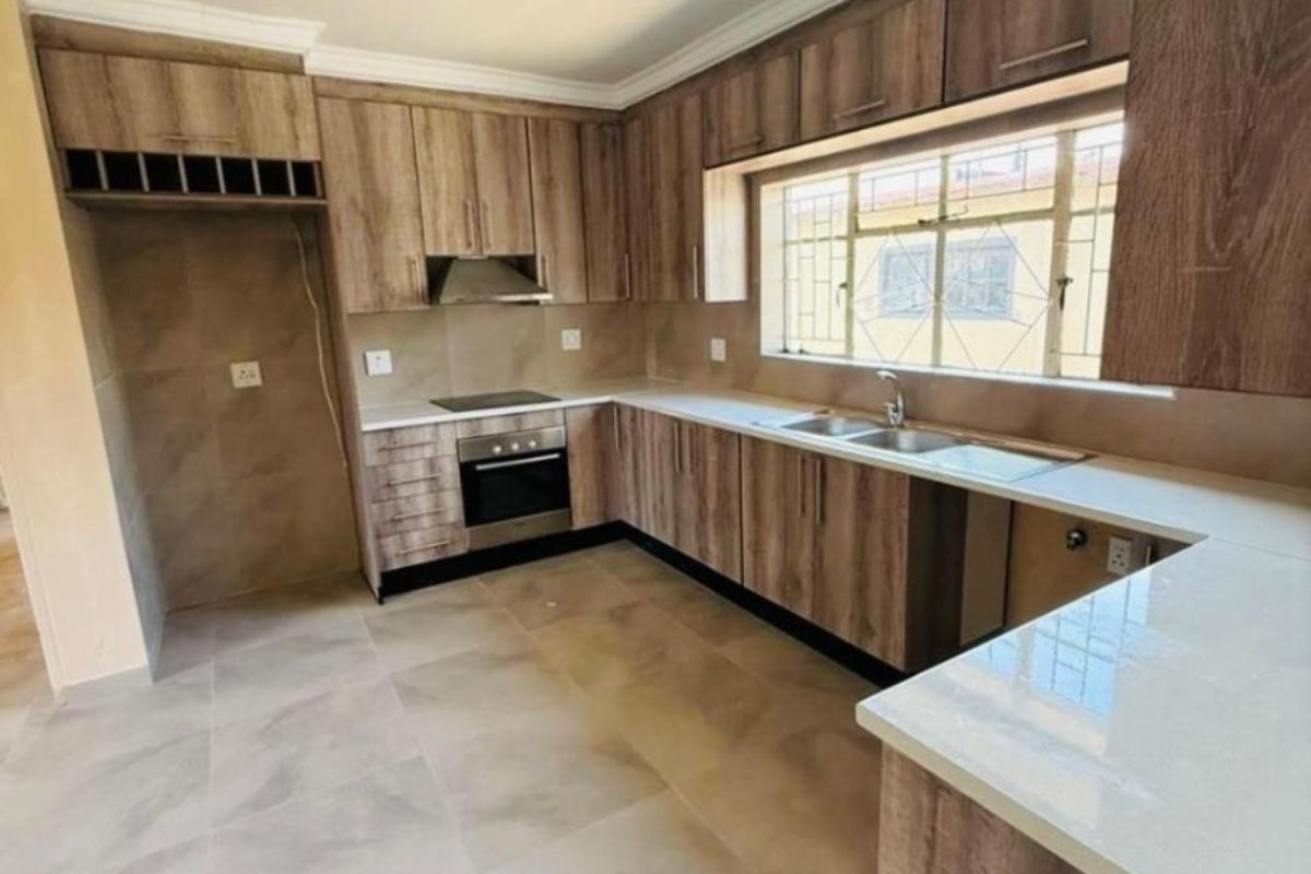 House For Sale in Vanderbijlpark SW 1, Vanderbijlpark SW, Vanderbijlpark - Photo 4