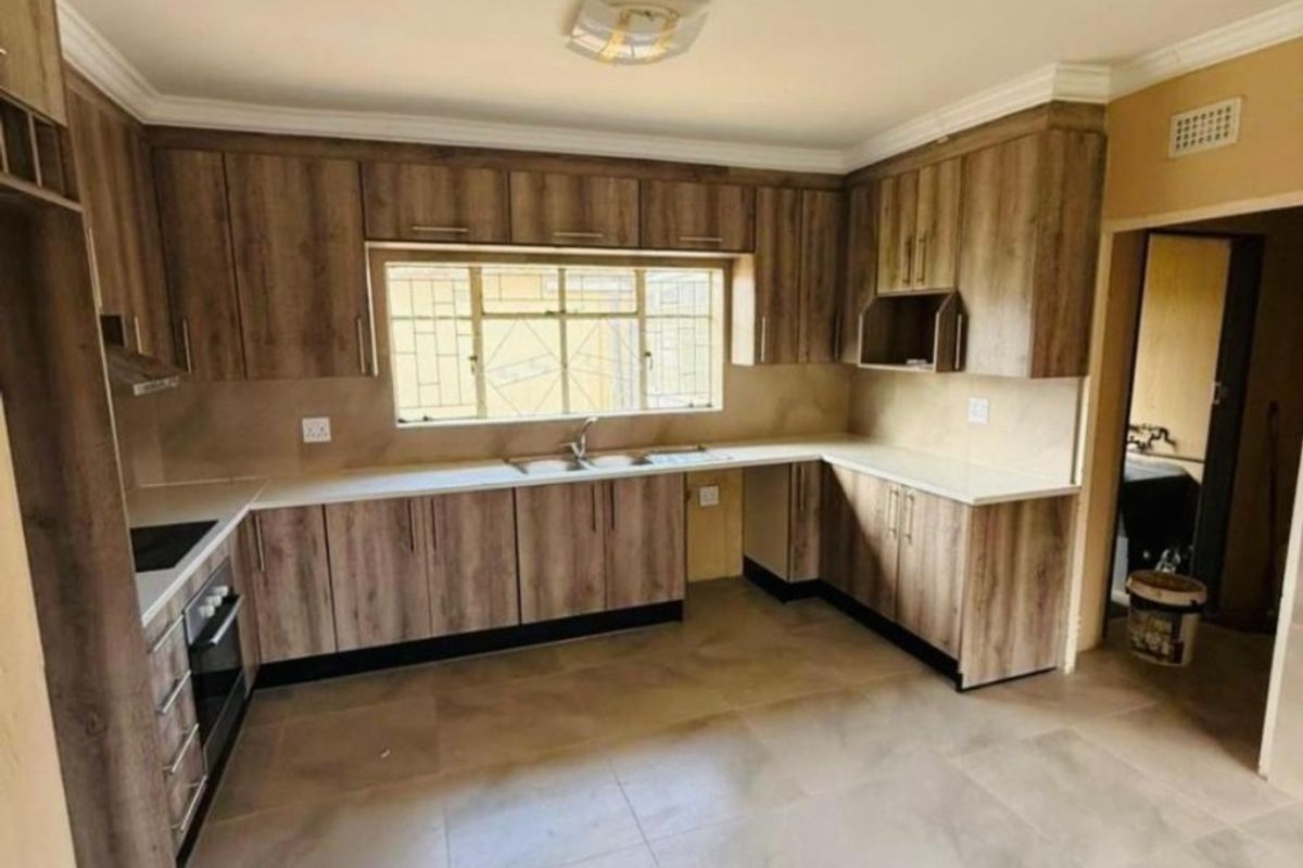 House For Sale in Vanderbijlpark SW 1, Vanderbijlpark SW, Vanderbijlpark - Photo 3