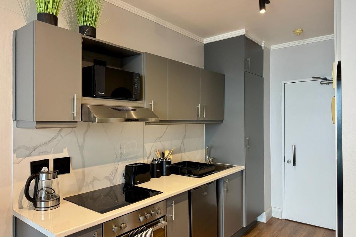 Unit 1204, Four Seasons, Zonnebloem, Cape Town - Photo 5