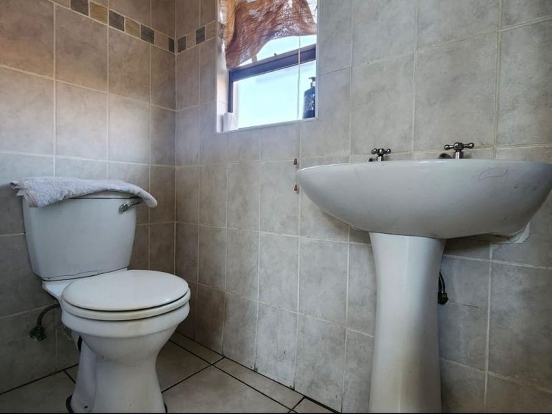 House For Sale in Vanderbijlpark SE 5, Vanderbijlpark SE, Vanderbijlpark - Photo 9