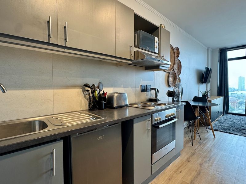 Unit 1202, Four Seasons, Zonnebloem, Cape Town. - Photo 2