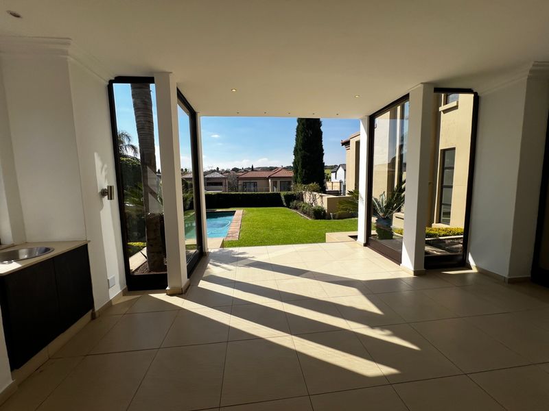 House For Sale in Blue Valley Golf Estate, Centurion - Photo 7