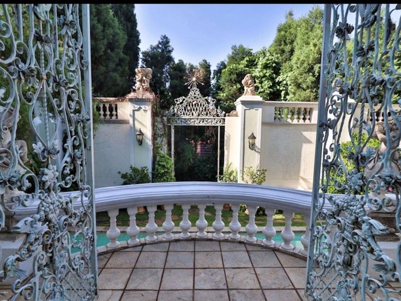 Commercial Property For Sale in Muckleneuk, Pretoria - Photo 4