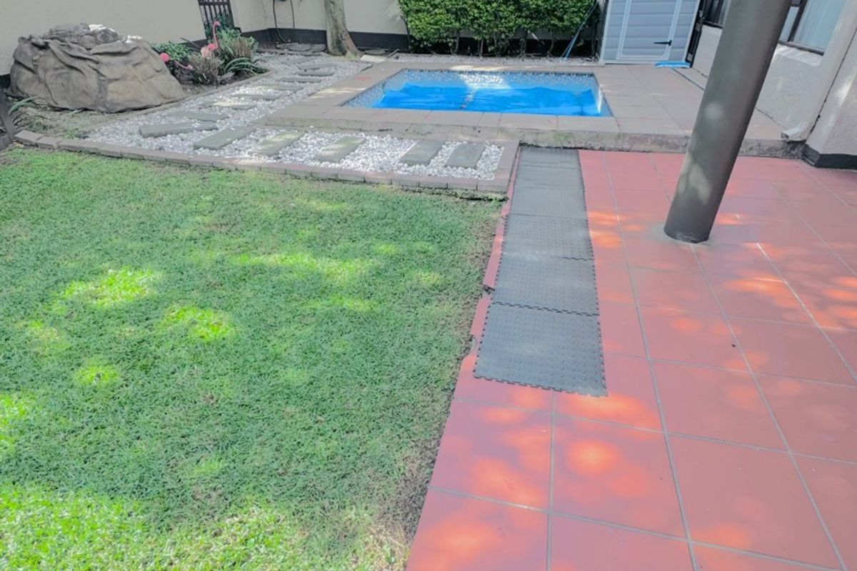 Immaculate 3 Bed Townhouse To Rent in Eden Glen - Photo 4