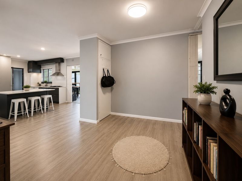 Ultra-modern, exceptionally secure 4-bedroom family home. - Photo 5