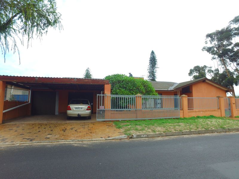 Great family home for sale in Sarepta, Kuilsriver - SOLD! - Photo 1