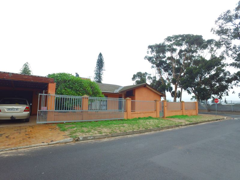 Great family home for sale in Sarepta, Kuilsriver - SOLD! - Photo 2