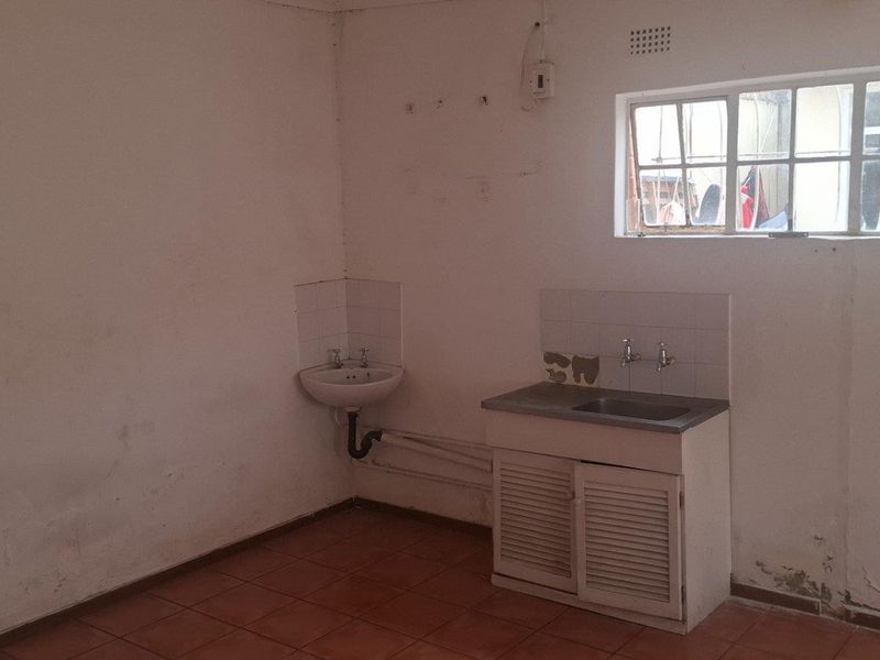 Commercial Property To Rent in Benoni Central, Benoni - Photo 6