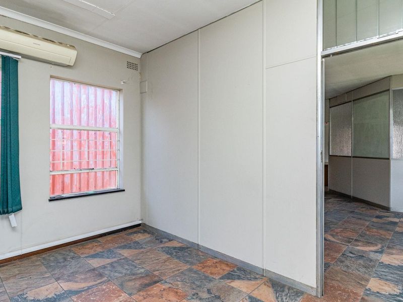 Commercial Property To Rent in Spartan, Kempton Park - Photo 10