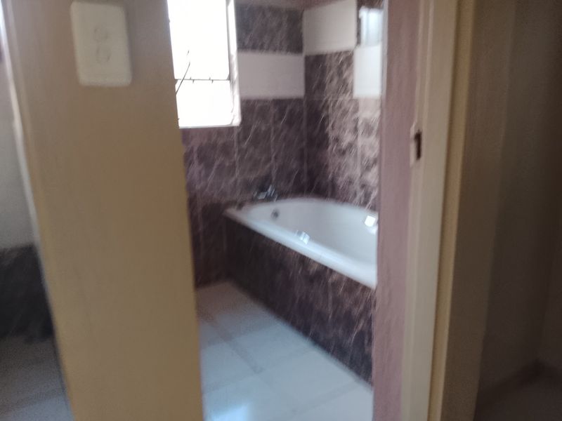Cottage To Rent in Norkem Park, Kempton Park - Photo 3