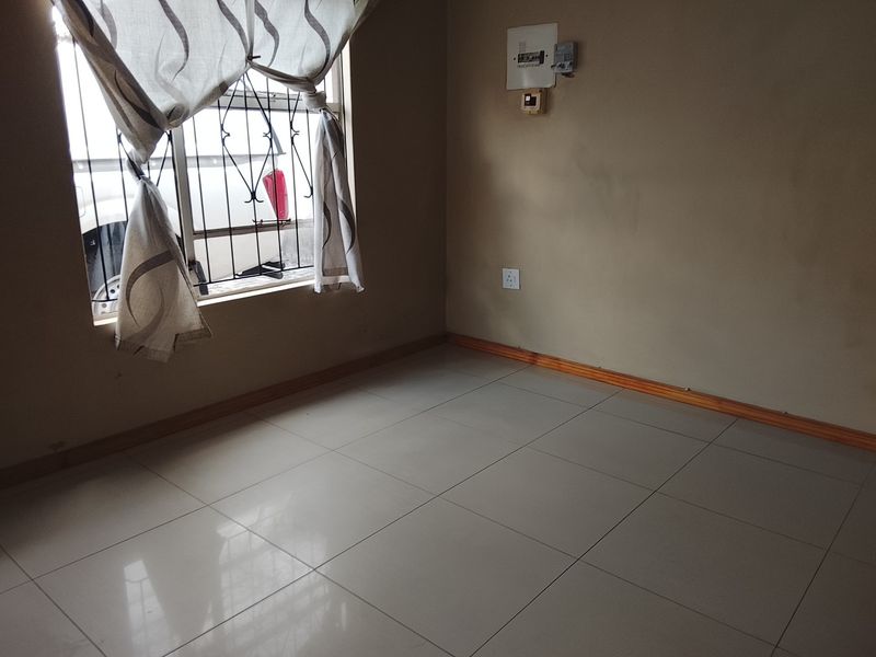 Cottage To Rent in Norkem Park, Kempton Park - Photo 8