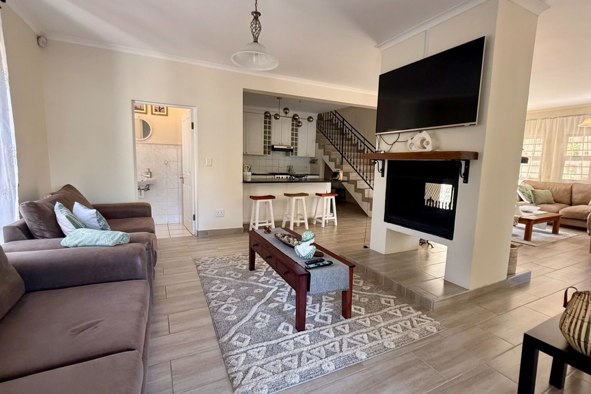 House For Sale in Costa Sarda Knysna Western Cape - Photo 3