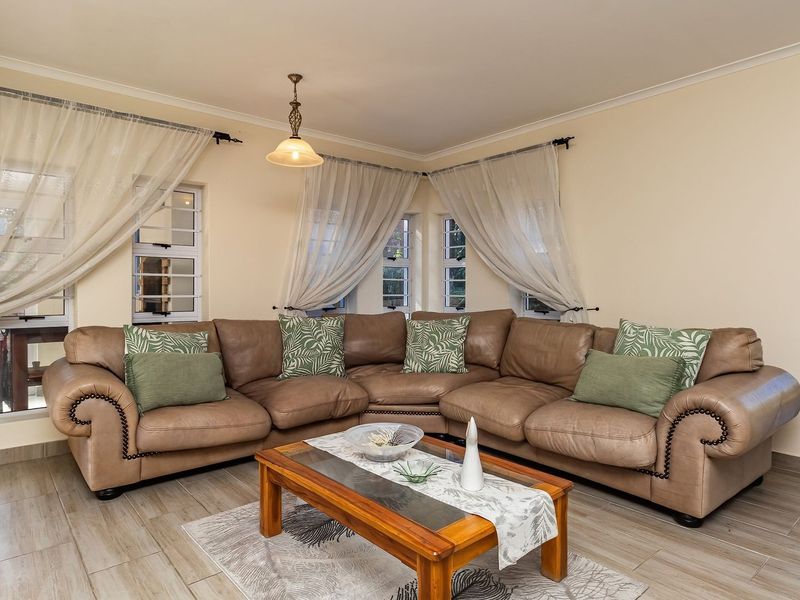 House For Sale in Costa Sarda Knysna Western Cape - Photo 2