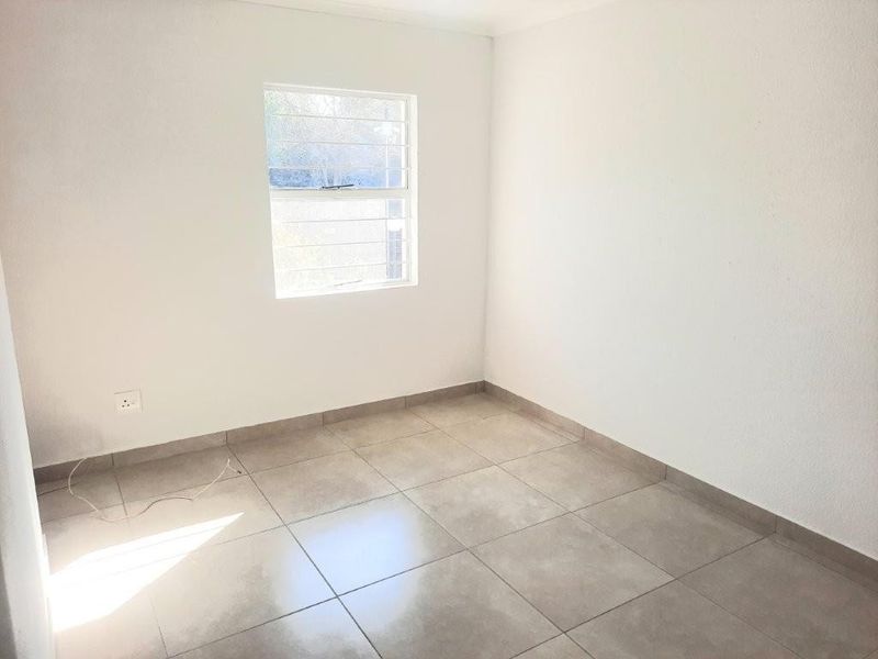 Apartment For Sale in Weltevreden Park, Roodepoort - Photo 10