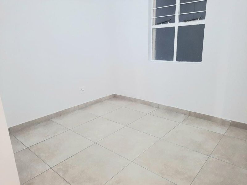 Apartment For Sale in Weltevreden Park, Roodepoort - Photo 7