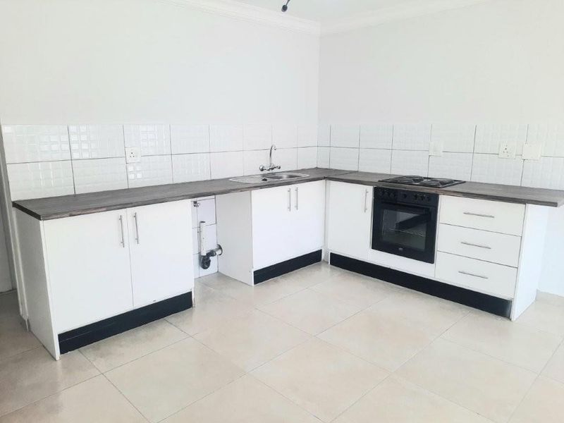 Apartment For Sale in Weltevreden Park, Roodepoort - Photo 8